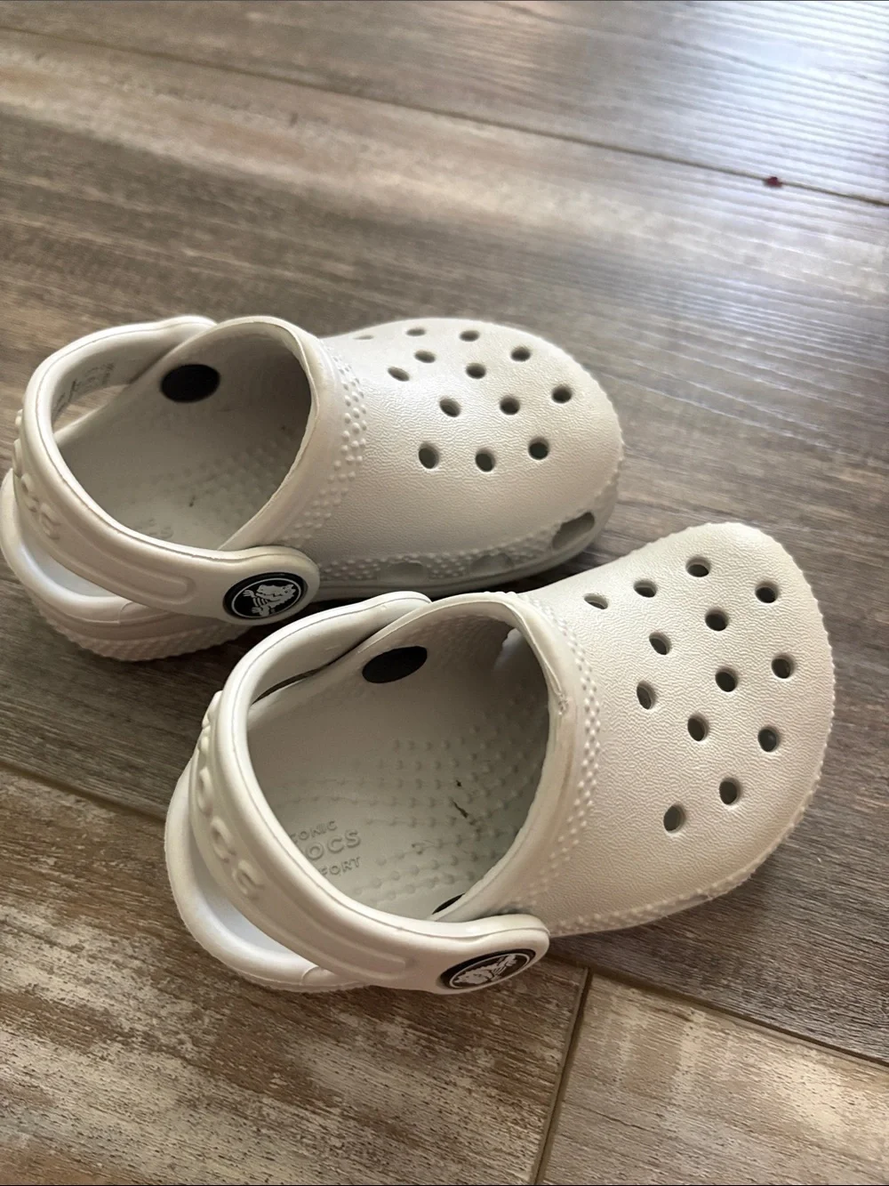 Gray Baby CROCS Excellent condition 4